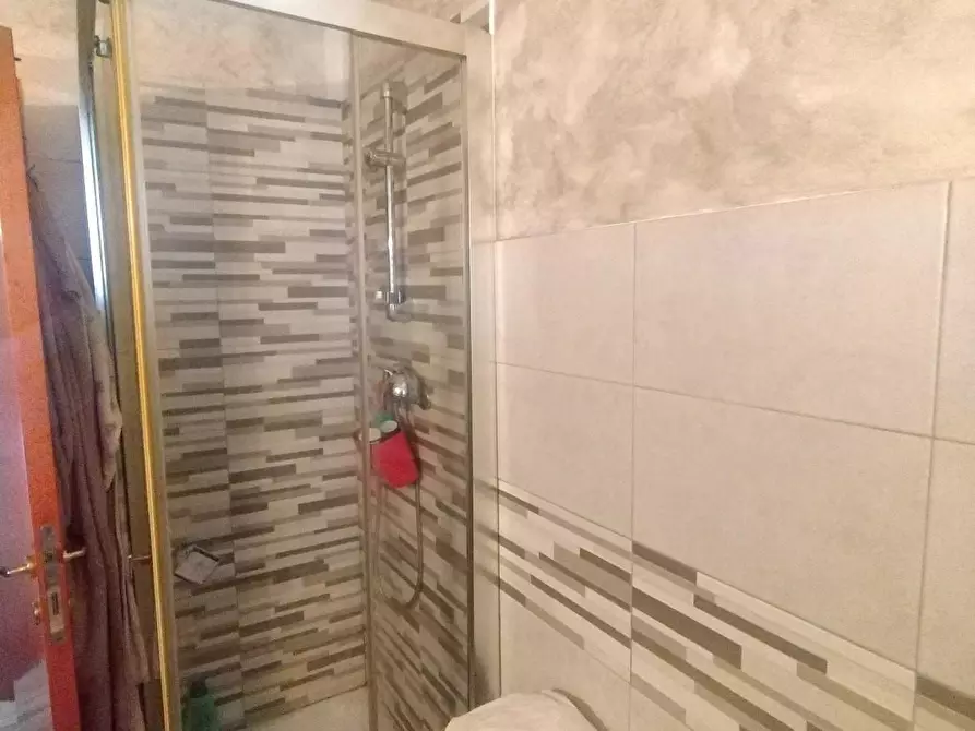 Immagine 7 di Casa semindipendente in vendita  a Massa