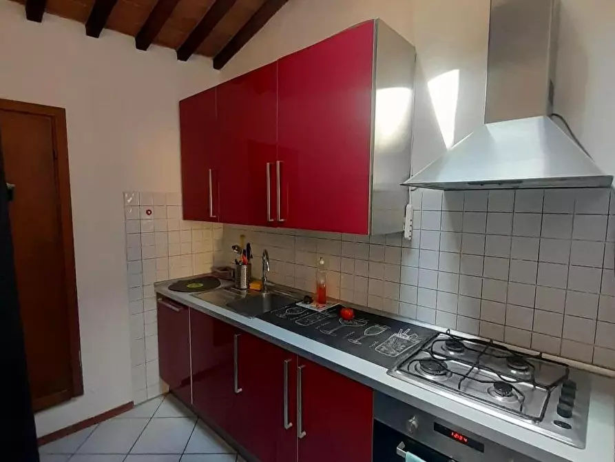 Immagine 11 di Appartamento in vendita  a Pisa