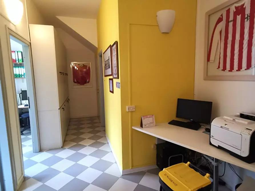 Immagine 6 di Ufficio in vendita  a Fucecchio