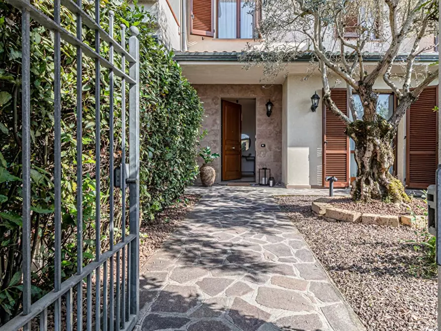 Immagine 4 di Villetta a schiera in vendita  a Santa Croce Sull'arno