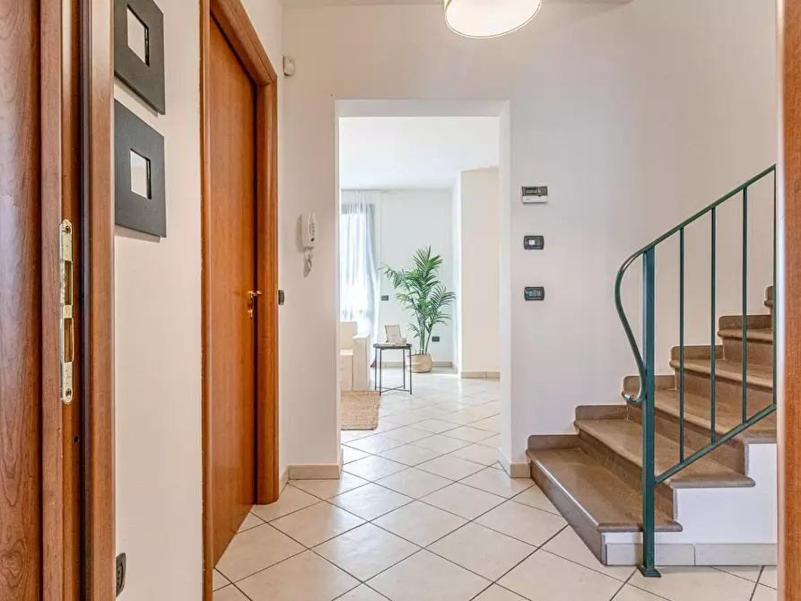 Immagine 21 di Villetta a schiera in vendita  a Santa Croce Sull'arno