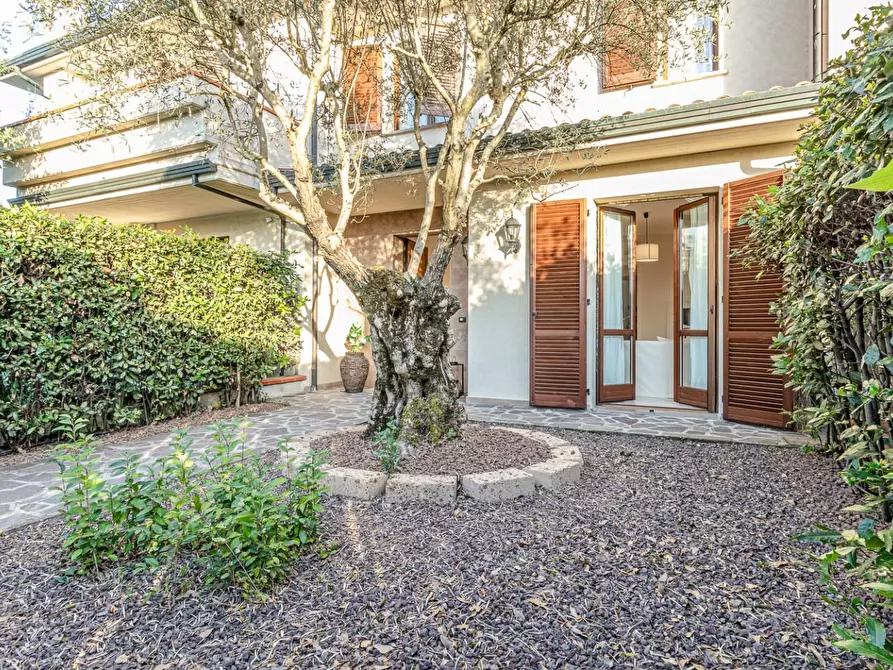 Immagine 62 di Villetta a schiera in vendita  a Santa Croce Sull'arno