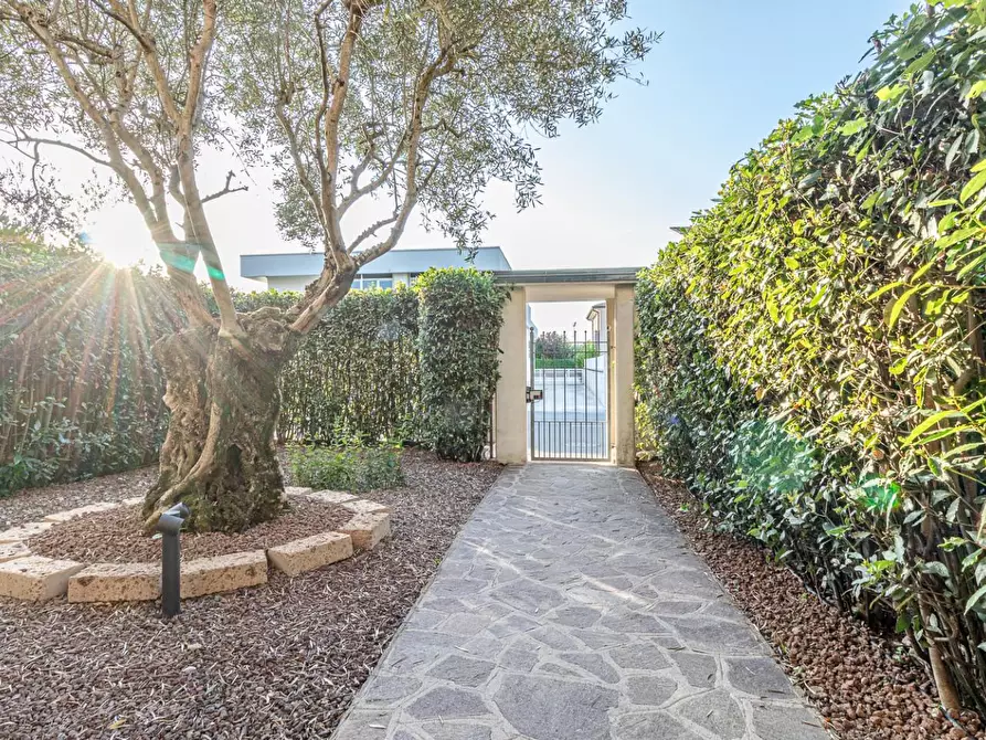 Immagine 60 di Villetta a schiera in vendita  a Santa Croce Sull'arno