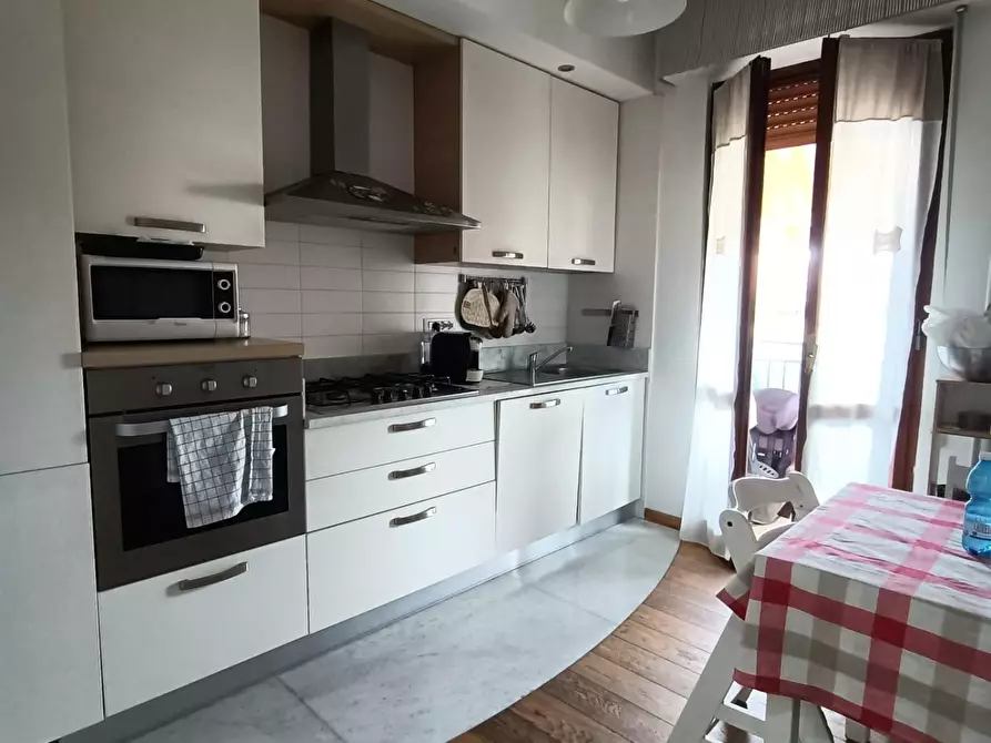 Immagine 16 di Appartamento in vendita  a Carrara