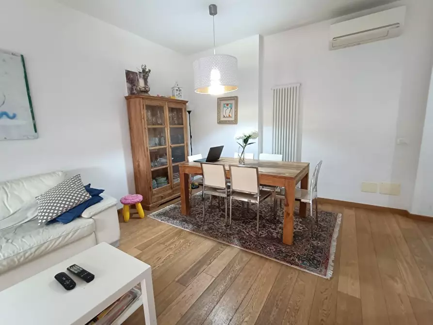 Immagine 13 di Appartamento in vendita  a Carrara