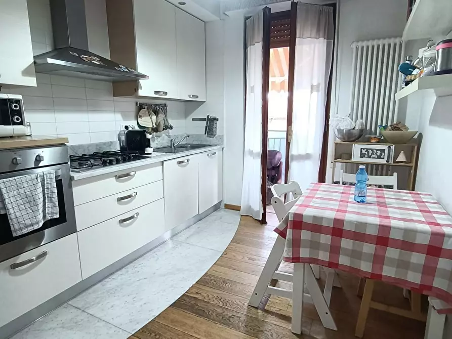 Immagine 18 di Appartamento in vendita  a Carrara