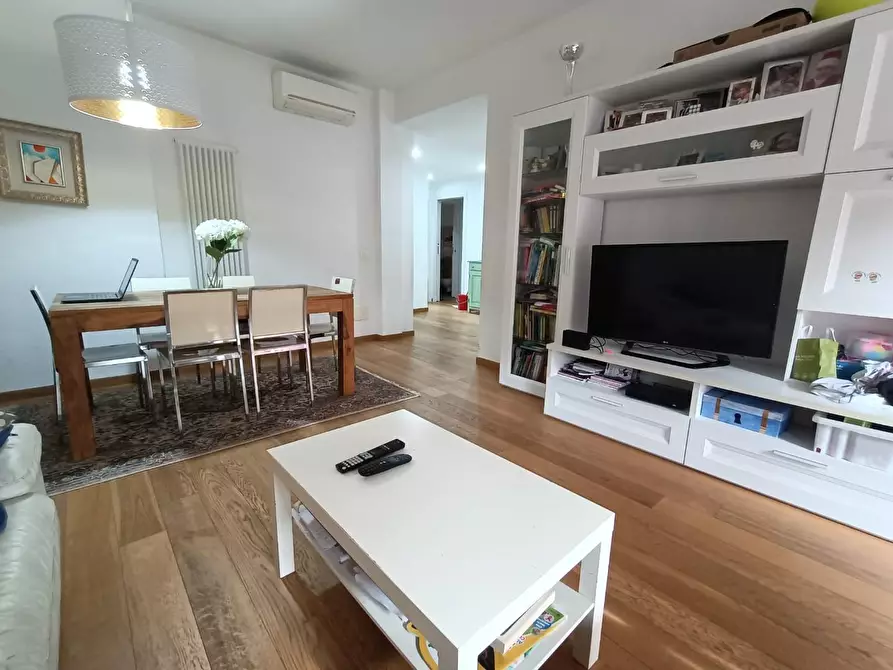 Immagine 14 di Appartamento in vendita  a Carrara