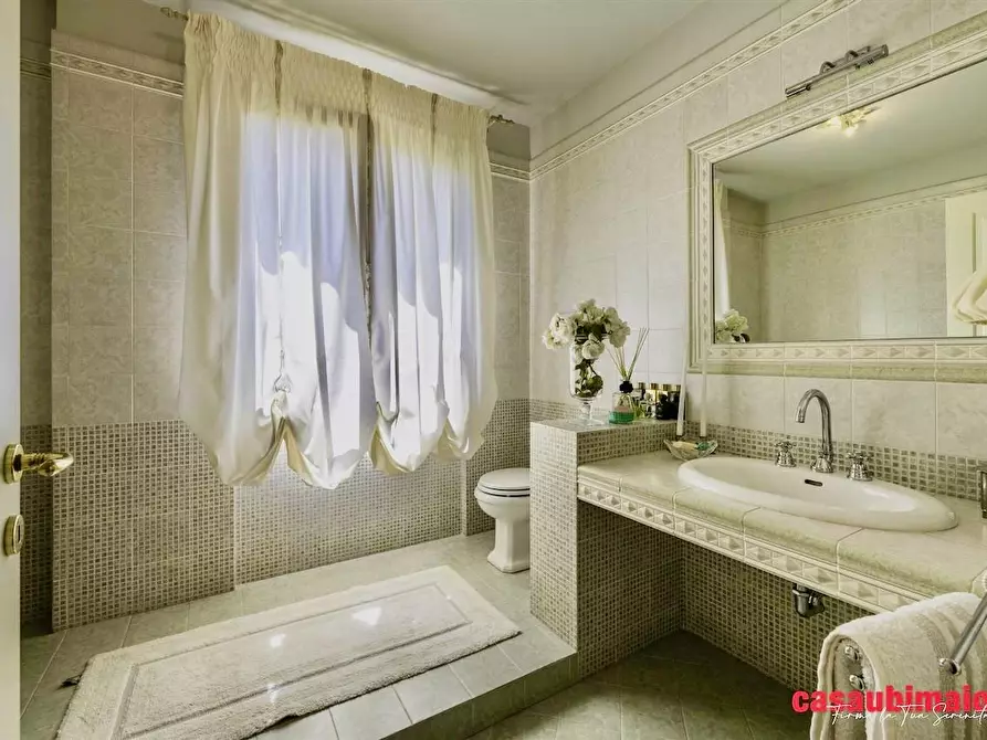 Immagine 10 di Casa bifamiliare in vendita  a San Giuliano Terme