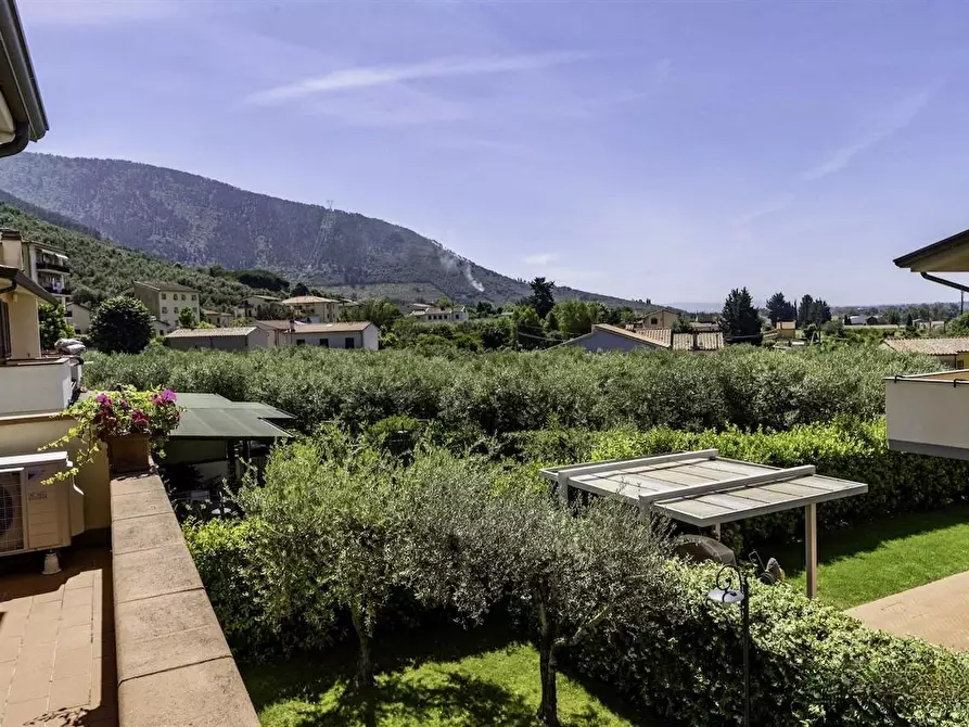 Immagine 11 di Casa bifamiliare in vendita  a San Giuliano Terme