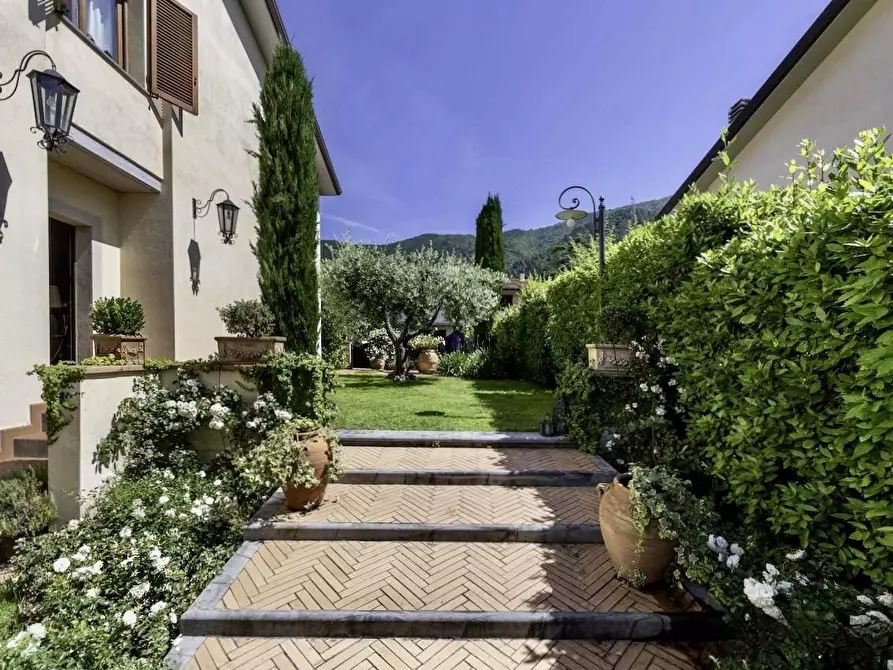 Immagine 12 di Casa bifamiliare in vendita  a San Giuliano Terme