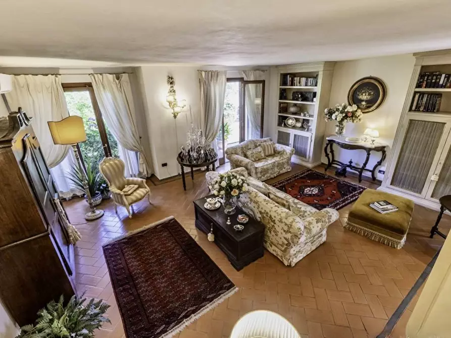 Immagine 2 di Casa bifamiliare in vendita  a San Giuliano Terme