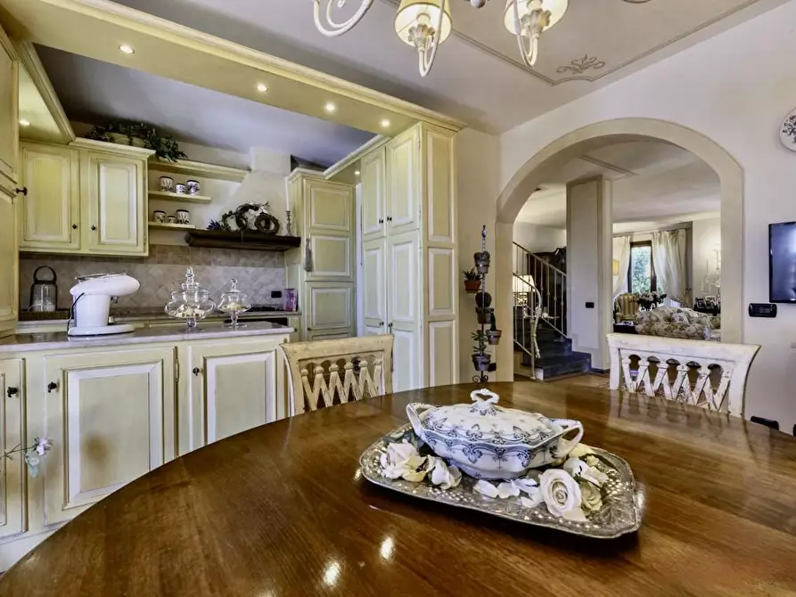 Immagine 5 di Casa bifamiliare in vendita  a San Giuliano Terme