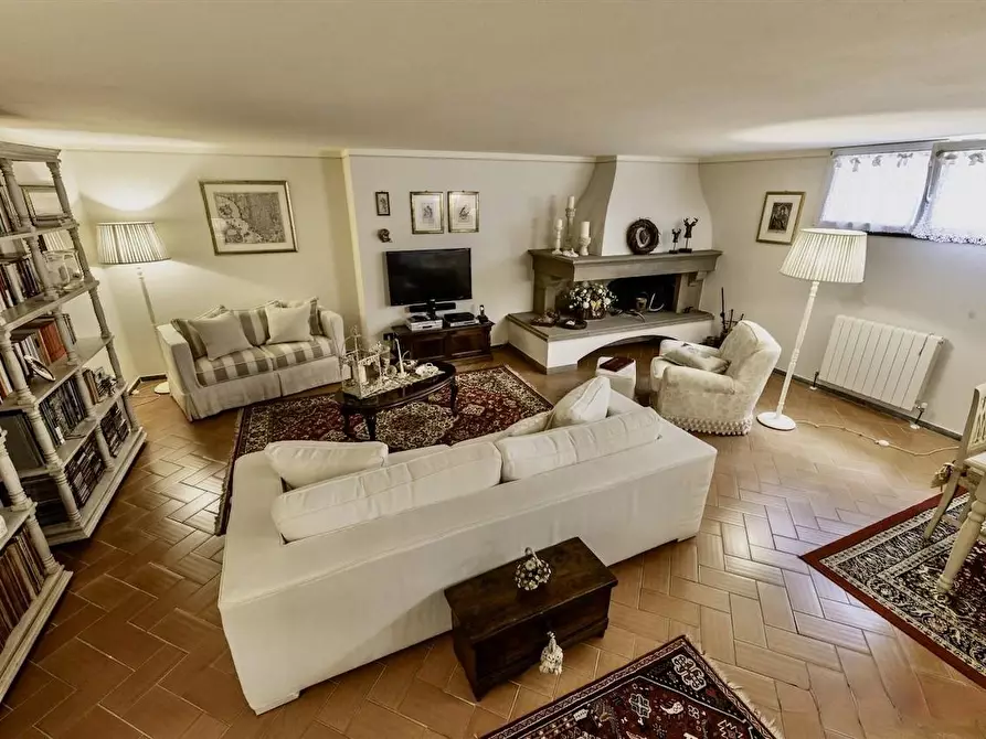 Immagine 9 di Casa bifamiliare in vendita  a San Giuliano Terme