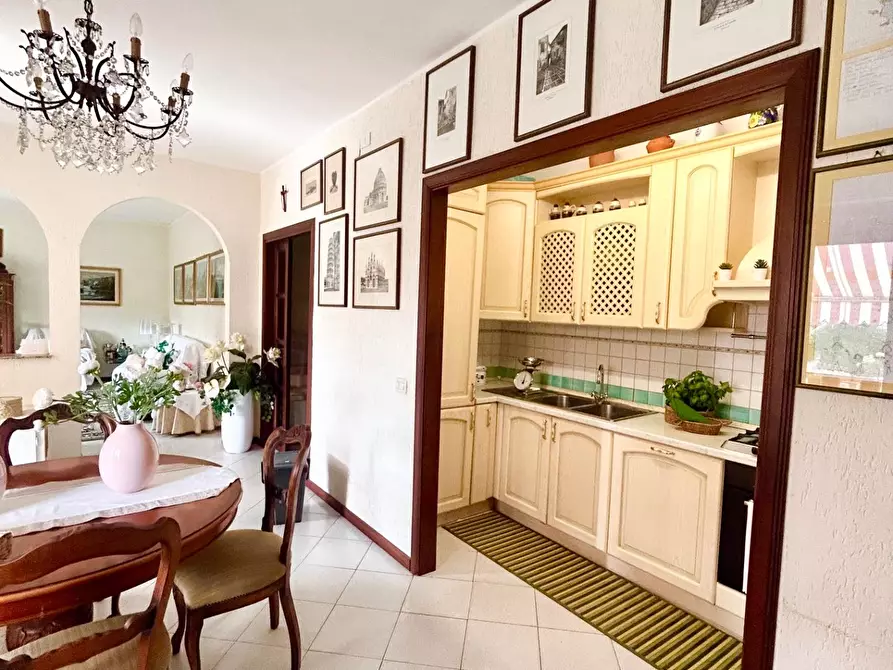 Immagine 15 di Appartamento in vendita  a Pisa