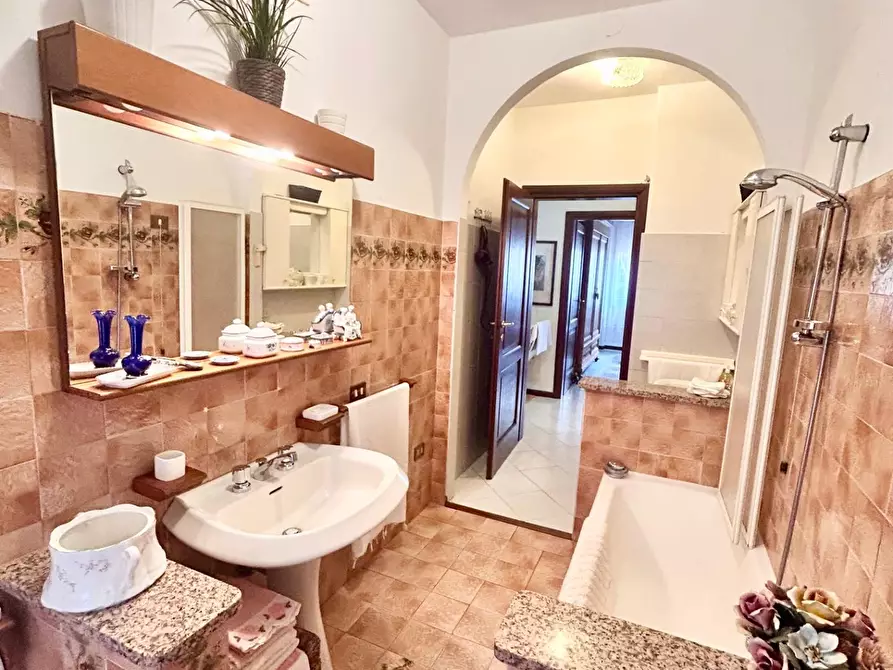 Immagine 30 di Appartamento in vendita  a Pisa