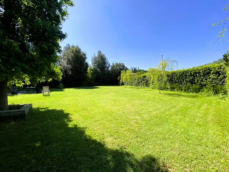 Immagine 47 di Casa colonica in vendita  a Vinci