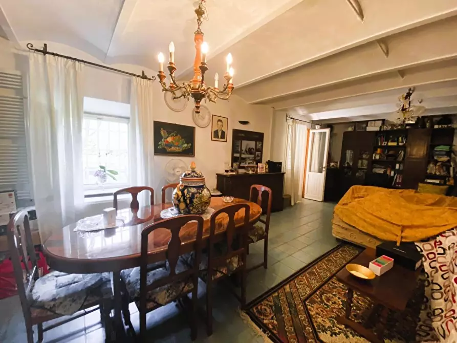 Immagine 20 di Casa colonica in vendita  a Vinci