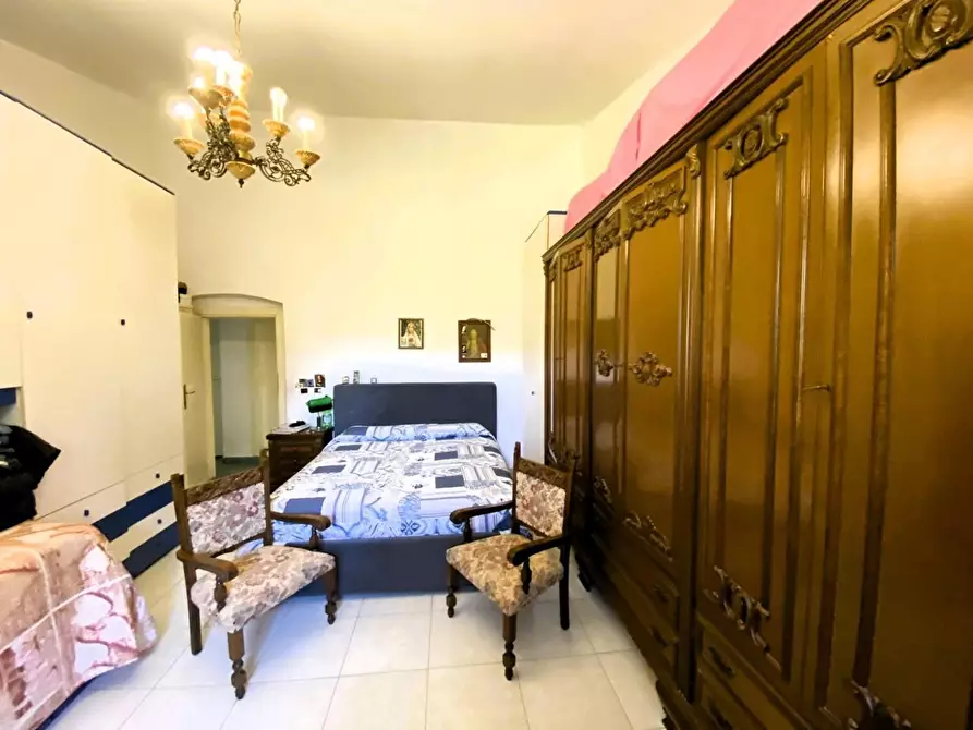 Immagine 22 di Casa colonica in vendita  a Vinci