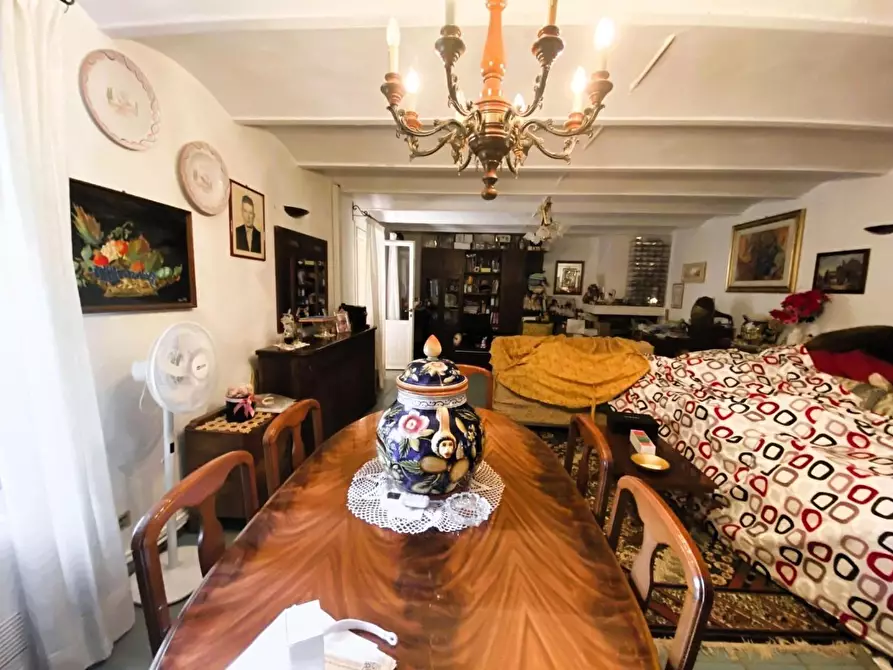 Immagine 19 di Casa colonica in vendita  a Vinci