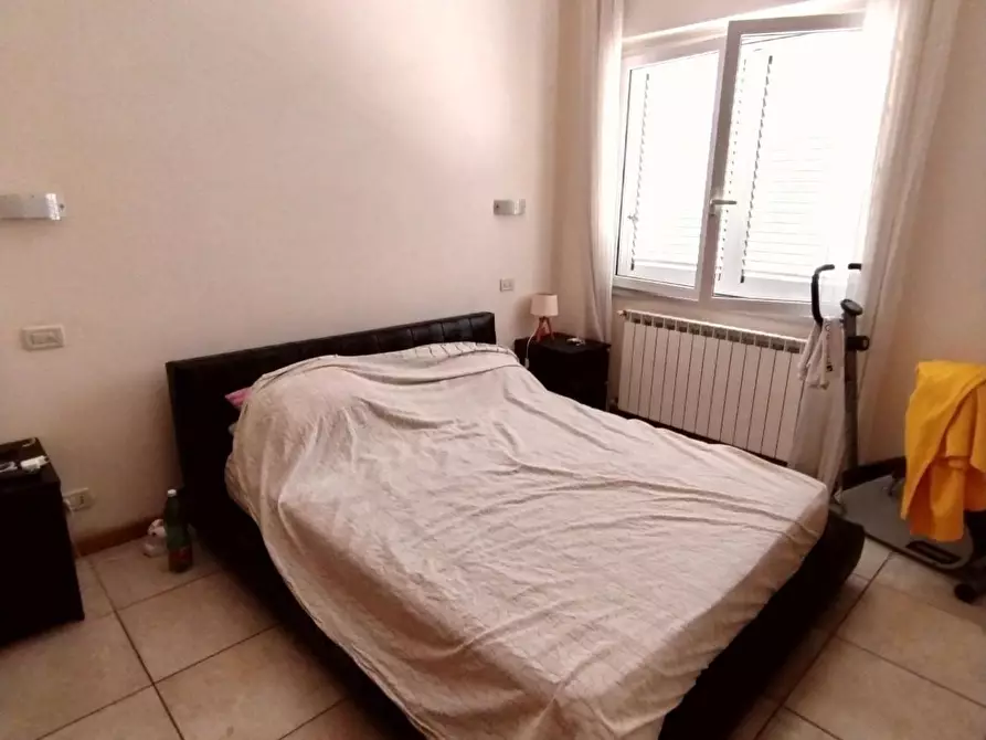 Immagine 9 di Appartamento in vendita  a Carrara