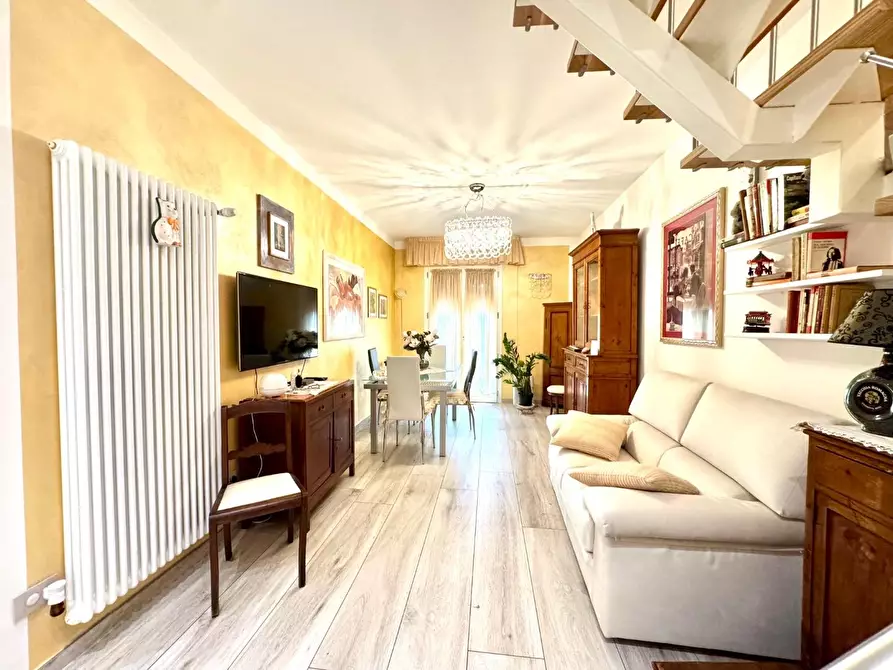 Immagine 1 di Appartamento in vendita  a Empoli