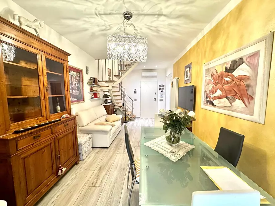 Immagine 16 di Appartamento in vendita  a Empoli