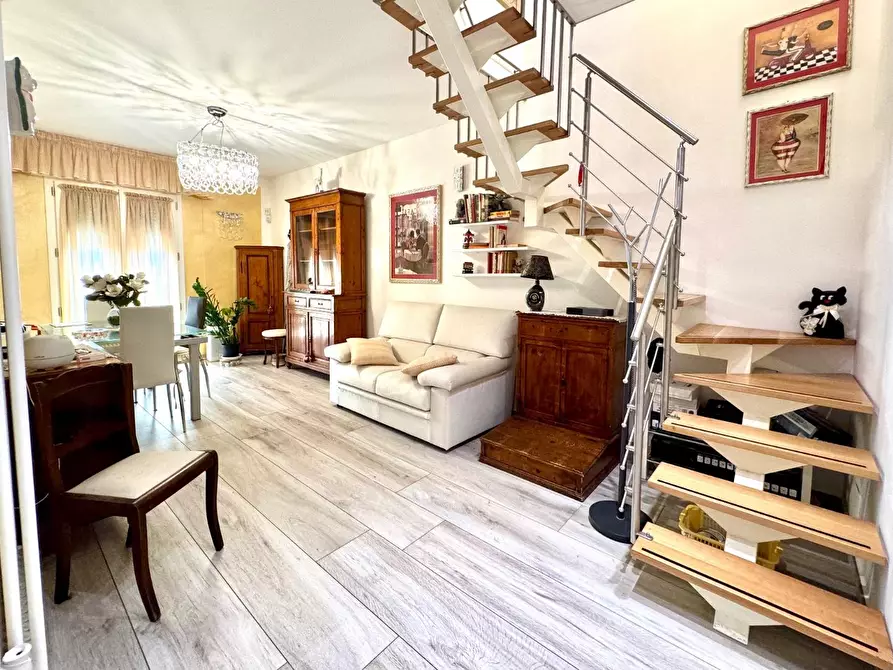 Immagine 13 di Appartamento in vendita  a Empoli