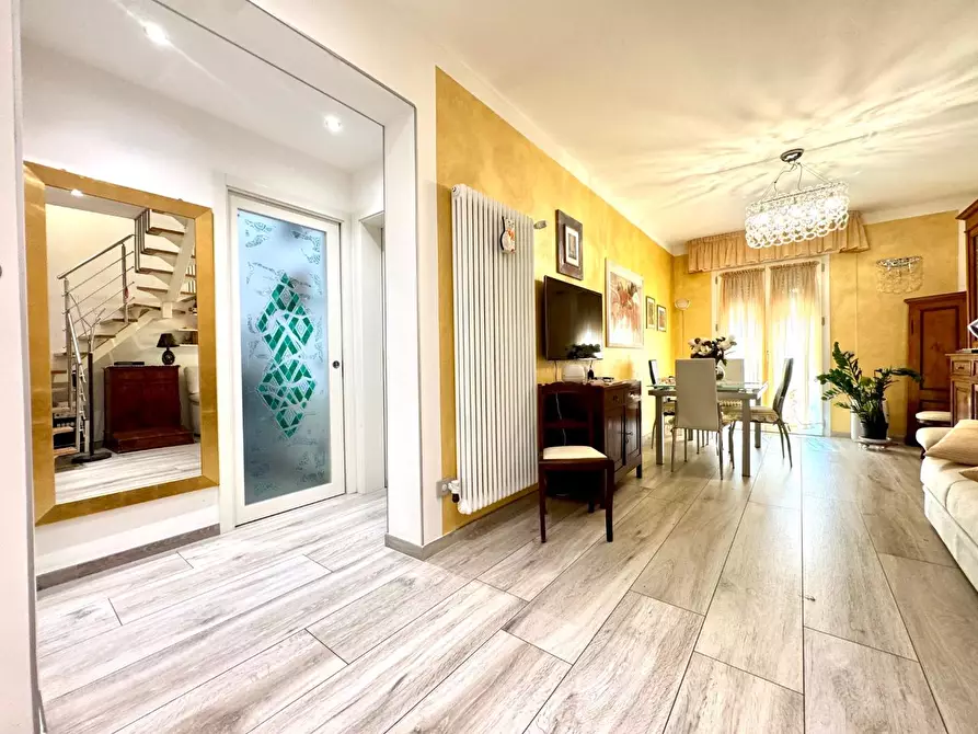 Immagine 18 di Appartamento in vendita  a Empoli