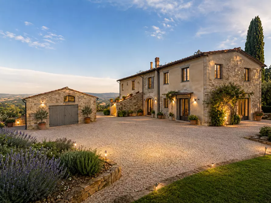 Immagine 1 di Casa indipendente in vendita  a Chianni