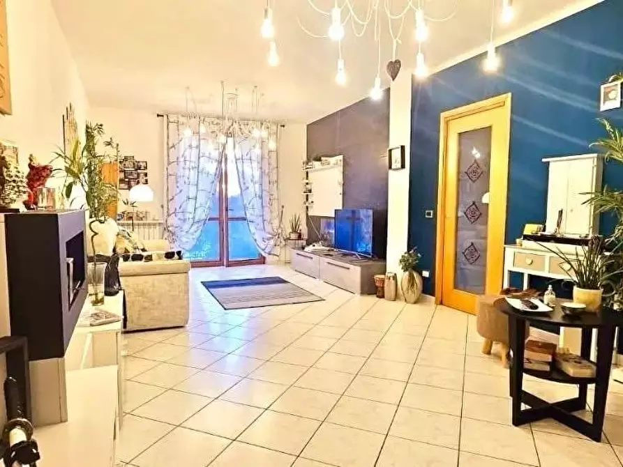 Immagine 6 di Appartamento in vendita  a Carrara