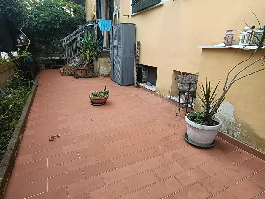 Immagine 25 di Appartamento in vendita  a Carrara