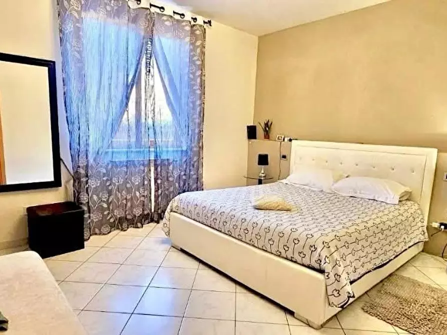 Immagine 8 di Appartamento in vendita  a Carrara