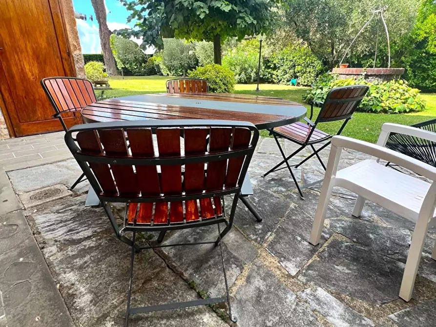 Immagine 15 di Villa in vendita  a Capraia E Limite