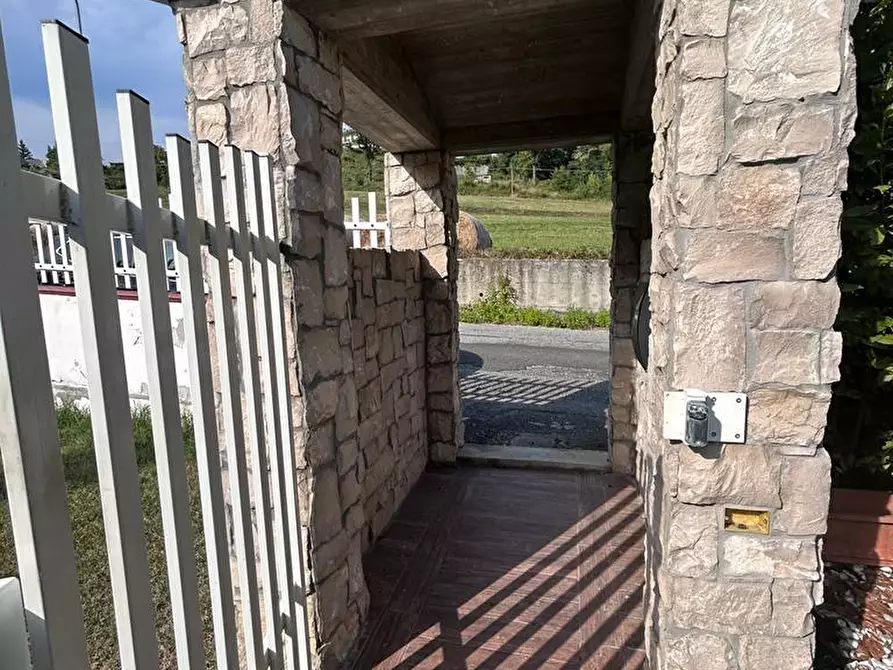 Immagine 2 di Casa indipendente in vendita  a Aulla