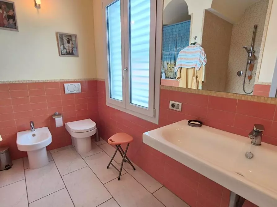 Immagine 51 di Casa bifamiliare in vendita  a Viareggio