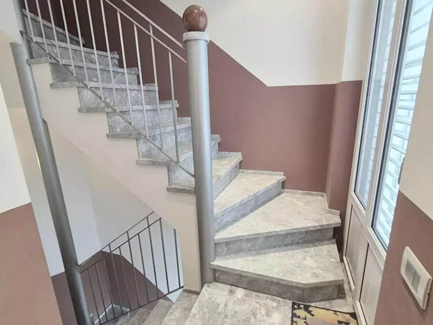 Immagine 41 di Casa bifamiliare in vendita  a Viareggio