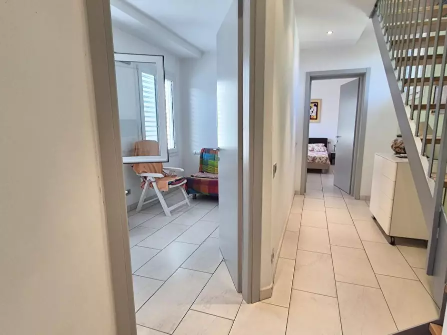 Immagine 73 di Casa bifamiliare in vendita  a Viareggio