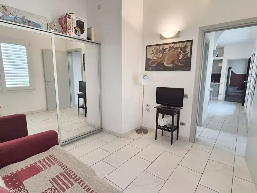 Immagine 25 di Casa bifamiliare in vendita  a Viareggio