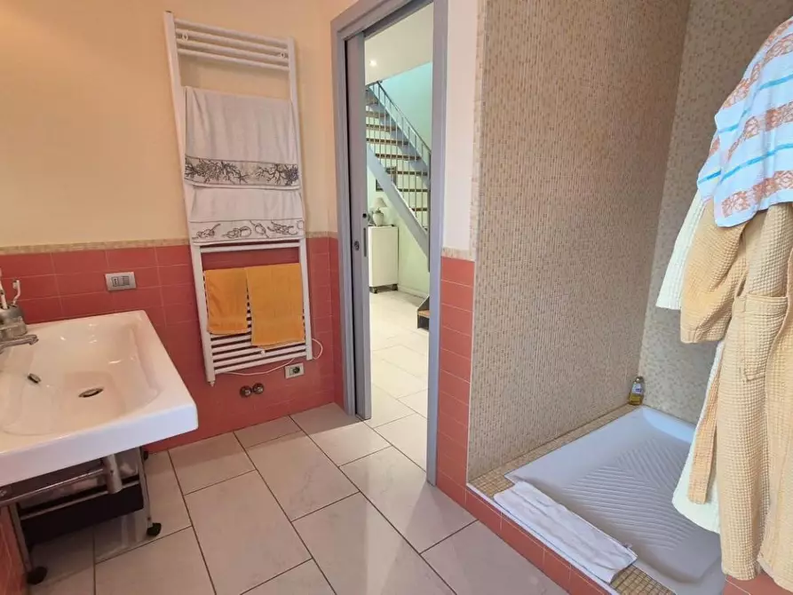 Immagine 58 di Casa bifamiliare in vendita  a Viareggio