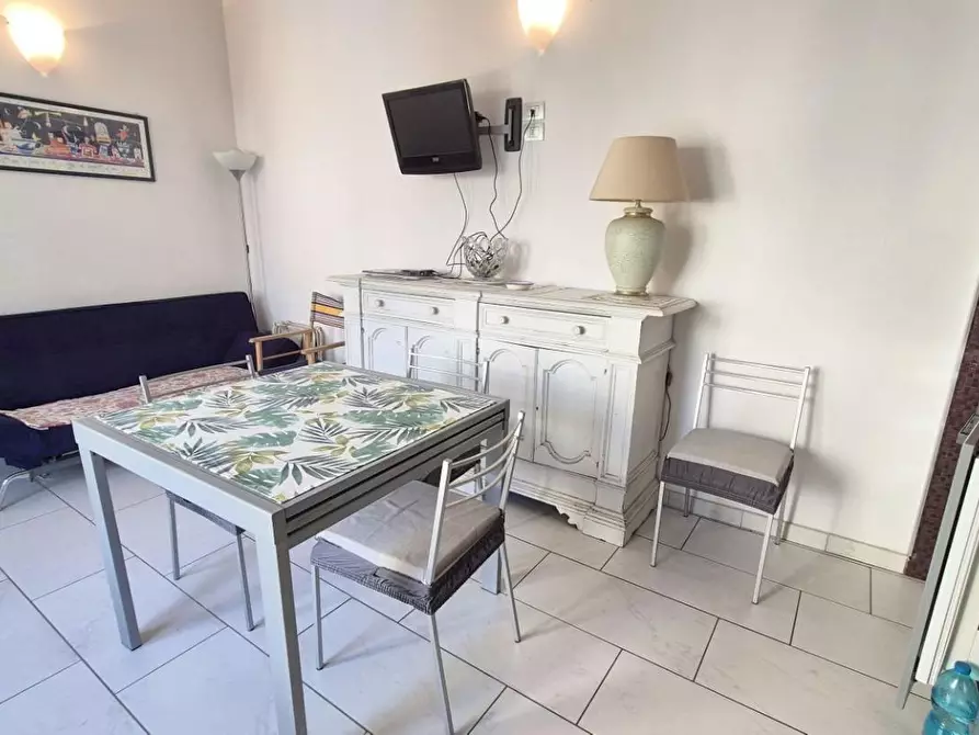 Immagine 5 di Casa bifamiliare in vendita  a Viareggio