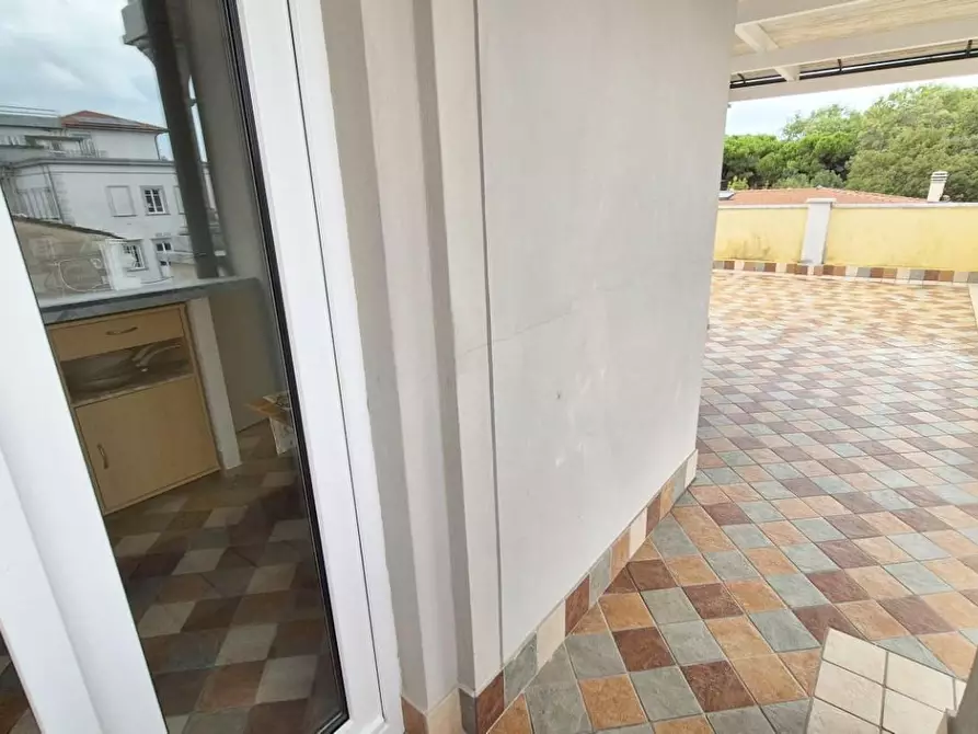 Immagine 105 di Casa bifamiliare in vendita  a Viareggio