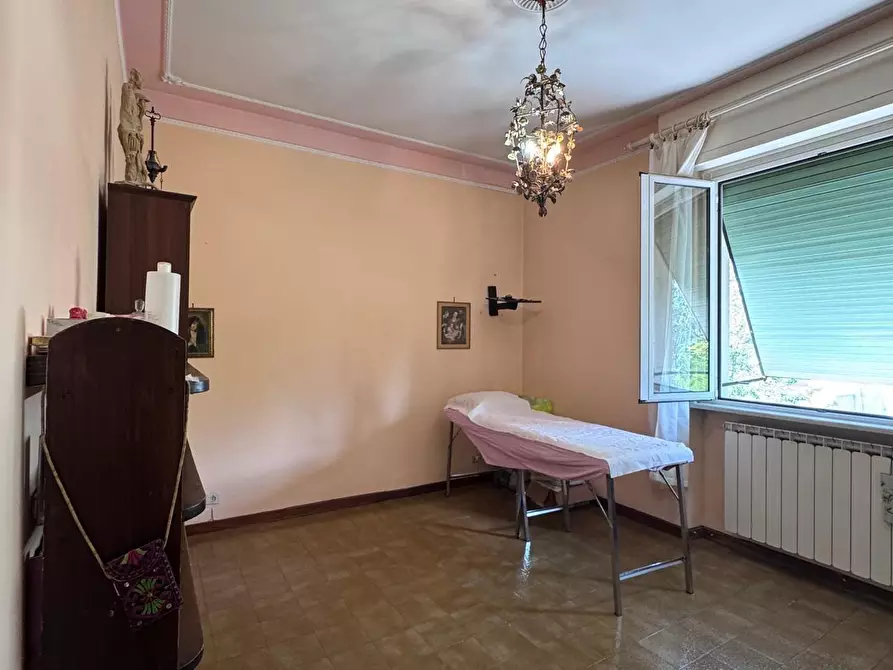 Immagine 8 di Appartamento in vendita  a Carrara