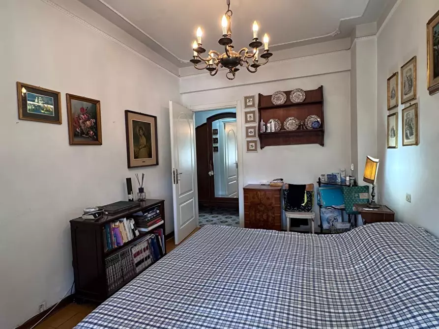 Immagine 12 di Appartamento in vendita  a Carrara