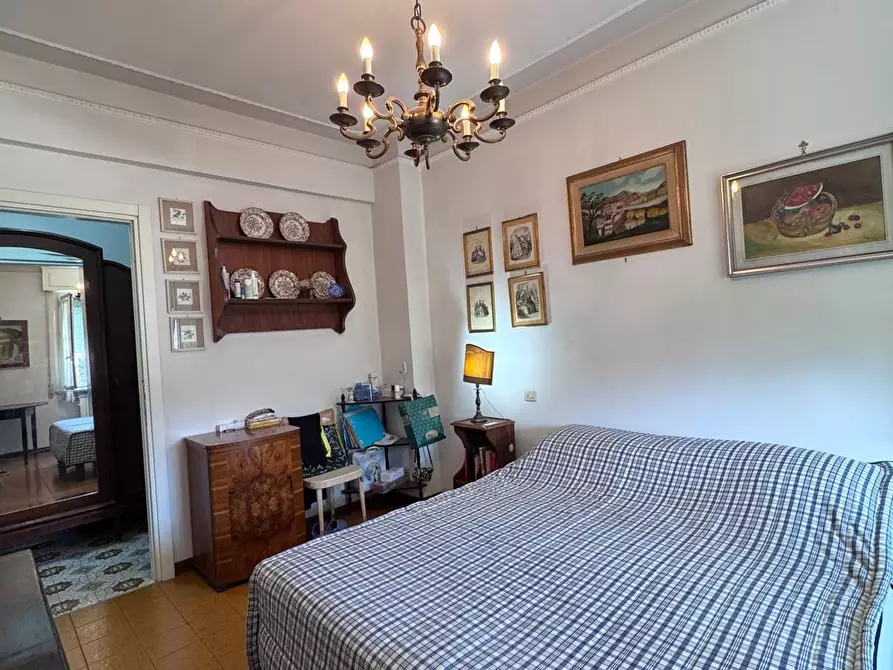 Immagine 11 di Appartamento in vendita  a Carrara