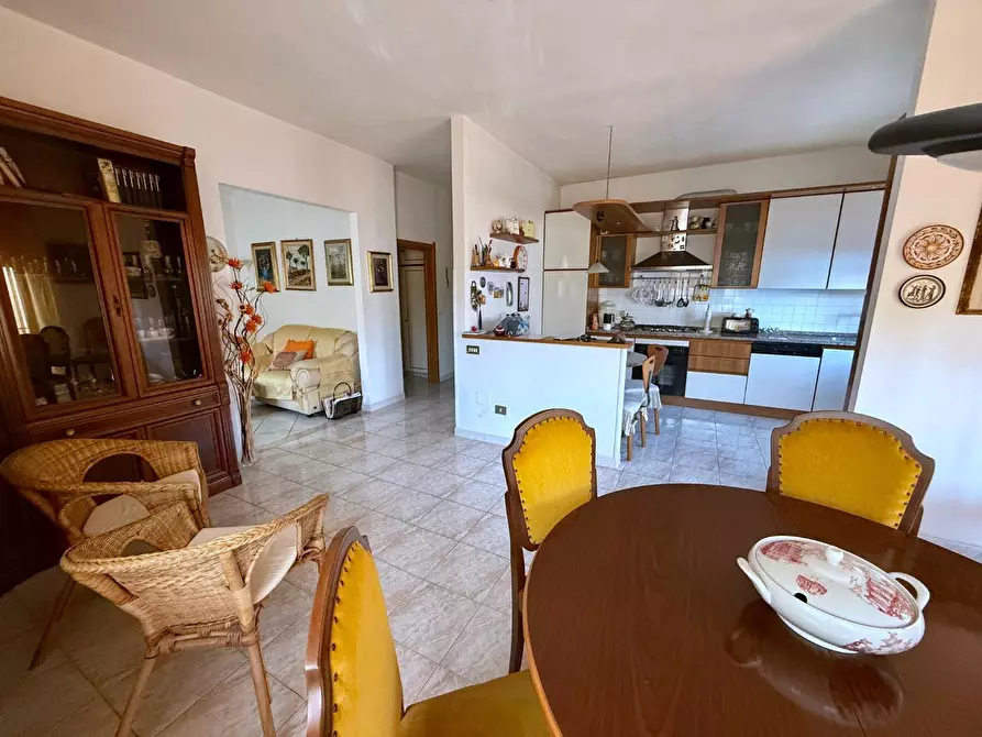 Immagine 6 di Appartamento in vendita  a Cecina