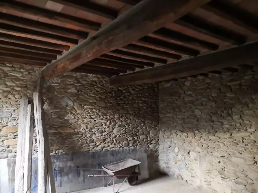 Immagine 6 di Villetta a schiera in vendita  a Montignoso