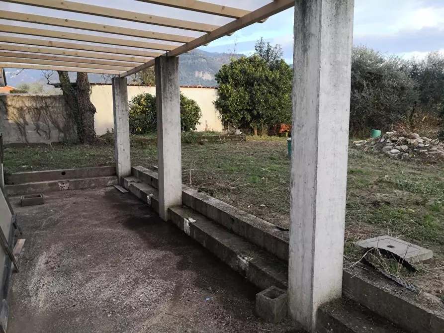 Immagine 4 di Villetta a schiera in vendita  a Montignoso