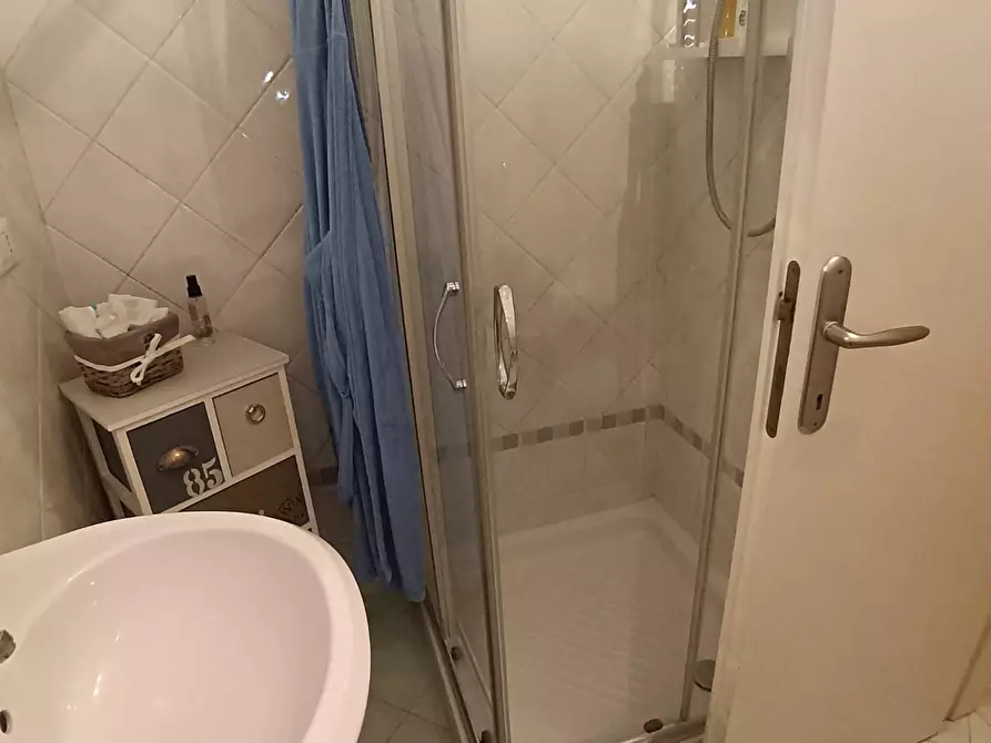 Immagine 10 di Appartamento in affitto  a Empoli