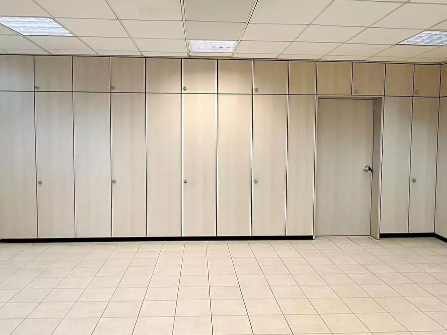 Immagine 7 di Attività artigianale in vendita  a Ponsacco