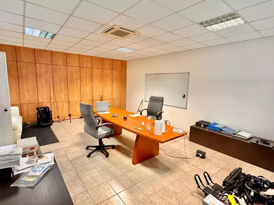 Immagine 5 di Attività artigianale in vendita  a Ponsacco